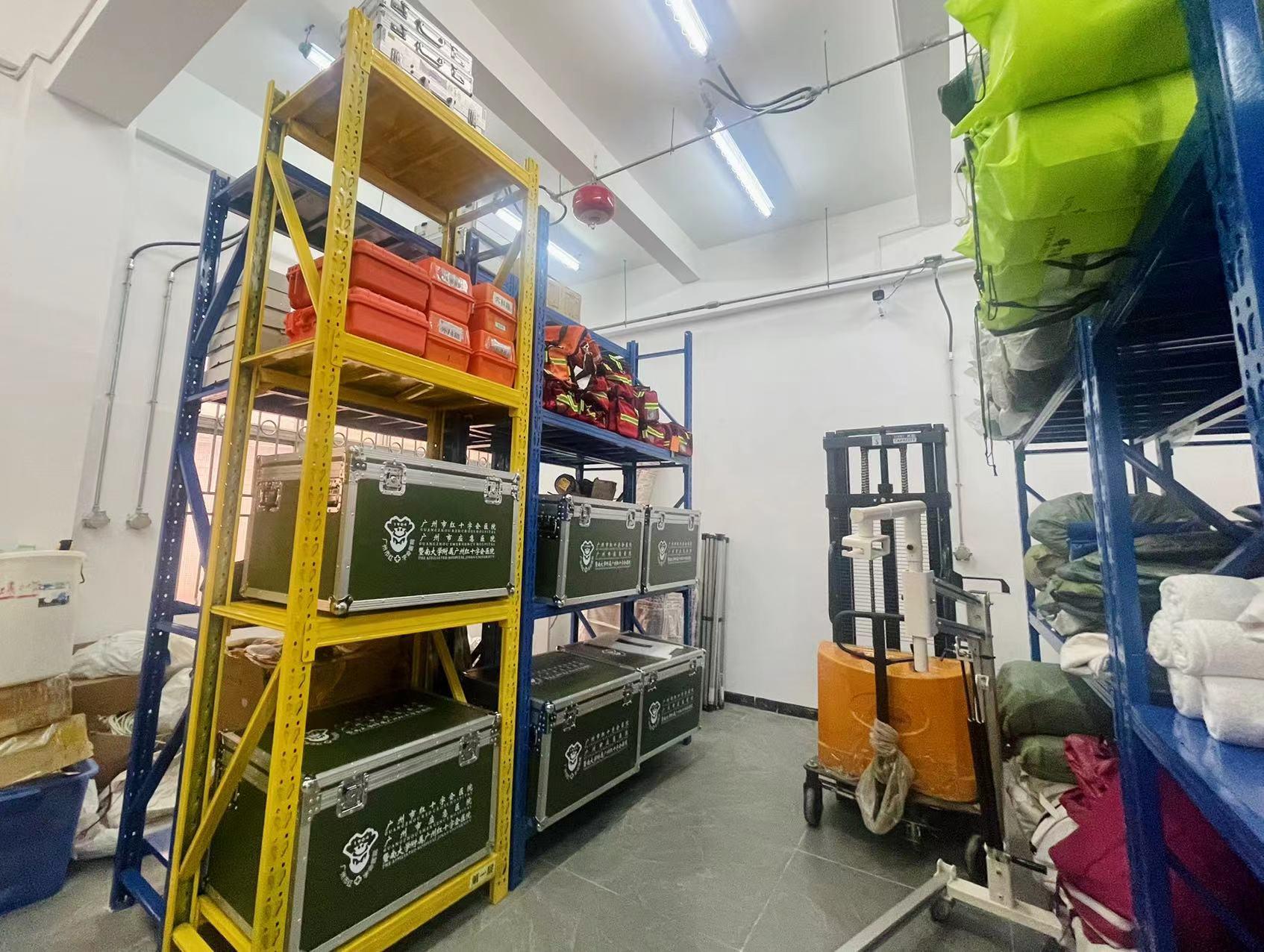 应急仓库1 林清清摄.jpg